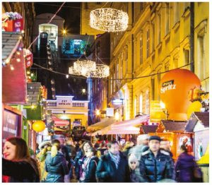 Advent at Christmas in Zagreb was named the best Christmas market in Europe based on an online poll by the website ”European Best Destinations” for the third year in a row. (Photo: ROMULIC & STOJCIC, CROATIAN NATIONAL TOURIST BOARD)
