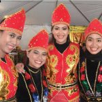 The embassy of Indonesia hosted an Indonesian festival. Dancers from left: Dyah Anggraini, Febry Sari, Ririn Astari and Chiccarina Kerukaspari from the Gebyar Nusantara. (Photo: Ulle Baum)