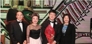 The Ottawa Symphonic Ensemble and Korean embassy hosted a gala at the Museum of Civilization. From left, Korean Ambassador Chan ho Ha, Canada-Korea Society president Young-Hae Lee, conductor Jung-Suk Ryu and Senator Yonah Martin. (Photo: Kim Young-Hwan)