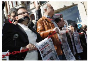 Journalists in Istanbul demand the release of arrested colleagues and better protection for press freedom in March 2011. 