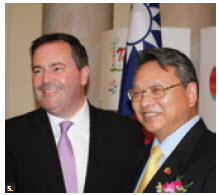 Bruce Linghu, representative of the Taipei Economic and Cultural Office, hosted Taiwan’s 102nd National Day at the Chateau Laurier. He’s joined by Multiculturalism Minister Jason Kenney. (Photo: Ulle Baum)