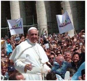 In his second encyclical, the Pope charges that the Earth “cries out to us because of the harm we have inflicted on her by our irresponsible use and abuse.” (Photo: Edgar Jiménez)