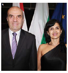 Bulgarian Ambassador Nikolay Milkov and his wife, Nevena Nikolaeva Mandadjieva, hosted a national day reception at Ottawa City Hall. (Photo: Ülle Baum)