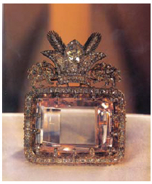 The Darya-e Noor (Sea of Light) diamond, from the collection of the national jewels of Iran, is stored at Iran's Central Bank. (Photo: George hayter/ wiki)