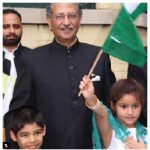 Pakistani High Commissioner Tariq Azim Khan held a flag-raising to mark the 69th anniversary of Pakistan’s independence. He celebrated with members of the Pakistani community. (Photo: Ülle Baum)