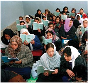 The number of illiterate youth declined from 170 million to 115 million between 1995 and 2015. (Photo: UN Photo)