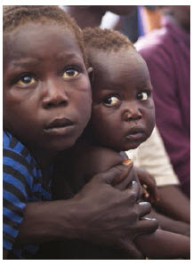 A full 61 per cent of the refugees living in Uganda are children. (Photo: UNPHOTO)