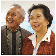 Philippines Ambassador Petronila P. Garcia (right) hosted the opening of an art exhibit showing the work by Manuel D. Baldemor. (Photo: Ülle Baum) 