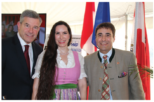 To celebrate Austria’s centenary, Ambassador Stefan Pehringer and his wife, Debra Jean, hosted a recep[tion at their residence. From left: Grant J. McDonald, managing partner, KPMG LLP, and the Pehringers. (Photo: Ülle Baum) 