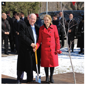 Gov. Gen. Julie Payette welcomed Israeli President Reuven Rivlin to Rideau Hall during his state visit. Shown, Rivlin and Payette at the tree-planting ceremony. (Photo: Ülle Baum)