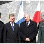 The embassies of Israel and Poland held a ceremony to commemorate the 76th anniversary of the Warsaw Ghetto Uprising at the National Holocaust Monument. Holocaust survivors and members of the Jewish and Polish communities attended. From left: Polish defence attaché Krzysztof Ksiazek, Polish Ambassador Andrzej Kurnicki, Israeli Ambassador Nimrod Barkan and Israeli defence attaché Col. Nachmani Amos. (Photo: Ülle Baum)