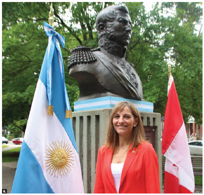 To mark the 205th anniversary of Argentine independence, Ambassador Maria Josefina Martinez Gramuglia hosted a wreath-laying ceremony before the statue of Gen. José de San Martin at Minto Park. (Photo: Ülle Baum)