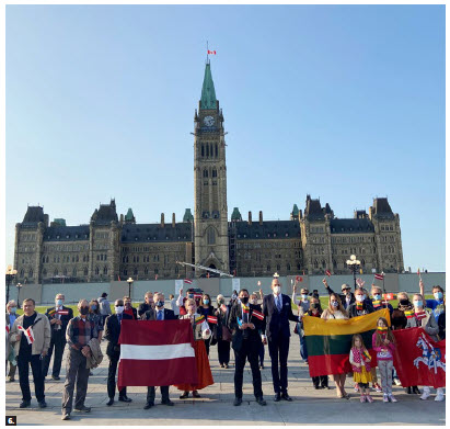 The 5th Balts Unity Day celebration on Parliament Hill was organized by three Baltic embassies and was well attended by communities of all three Baltic countries. (Photo: Ülle Baum)