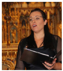 More than 1,000 singers and musicians have performed at the EU Christmas concerts over the past 13 years. Here, Ottawa soprano Nadia Petrella sings an Estonian Christmas song. (Photo: Ülle Baum)