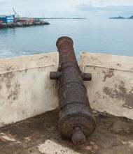 Food trade: Who’s buying, who’s selling 11 Sao Tome and Principe has fertile volcanic soils, but its lack of infrastructure and remoteness hamper access to markets and available labour. (Photo: Helena Van Eykeren)