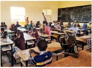 Hope and despair coexist in Niger 2 In a classroom in a newly built school in Oullam, Niger, children from displaced and local communities attend school together. (Photo: Jean Sebastien Josset/UNHCR)