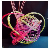 The Embassy of Japan, in collaboration with the Sogetsu School of Ikebana Ottawa Branch, hosted two online guided tours of the virtual Sogetsu Ikebana Exhibition. This arrangement, titled Swirl, was made by Quebec artist Christiane Ryan. (Photo: Ülle Baum)