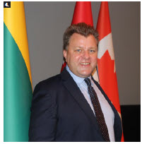 The Lithuanian Embassy hosted an event marking the restoration of Lithuanian-Canadian diplomatic relations at the Auditorium of the National Gallery of Canada. Mantas Adomenas, Lithuania’s deputy minister of foreign affairs, spoke. (Photo: Ülle Baum) 